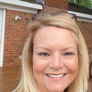 Meet your Posher, Lea